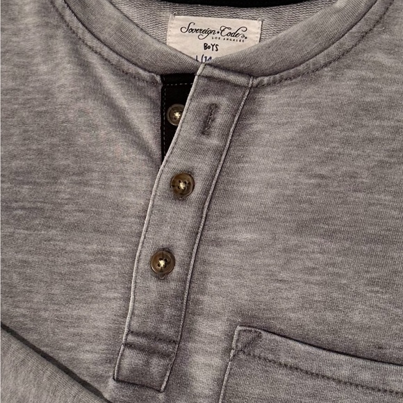 Like New Sovereign Code Boys Long Sleeve Shirt - Picture 2 of 5